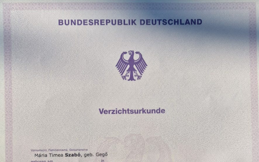 Verzichtsurkunde der Bundesrepublik Deutschland als offizieller Nachweis über den Verzicht auf die deutsche Staatsbürgerschaft