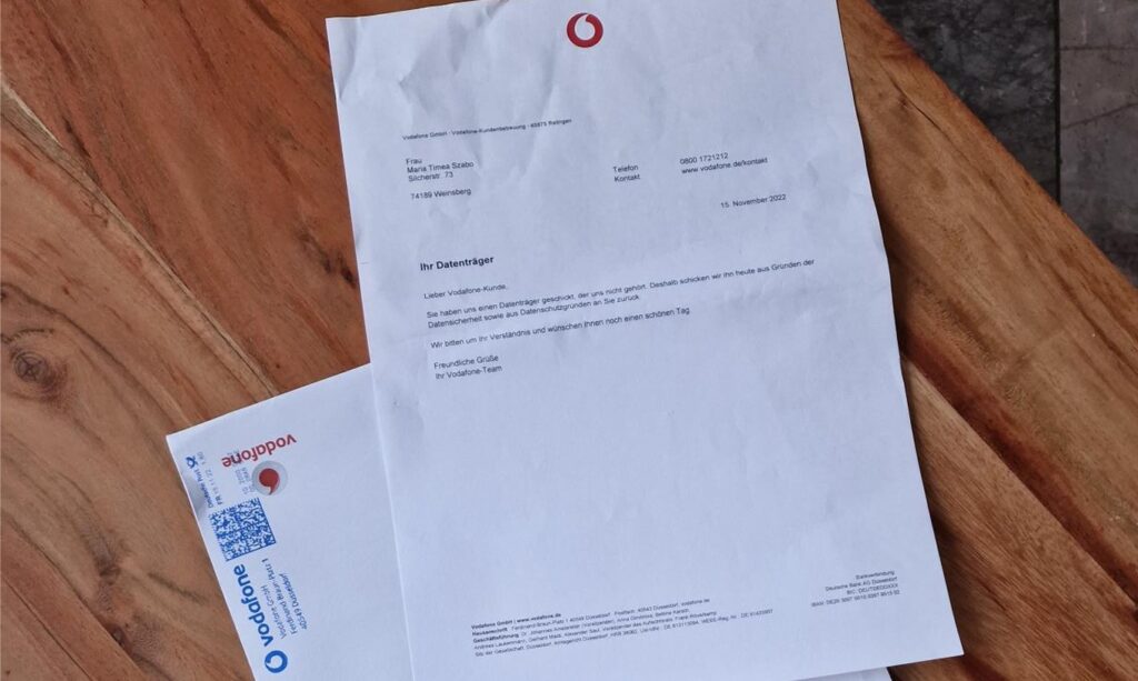 Vodafone Brief mit meinem USB Datentäger